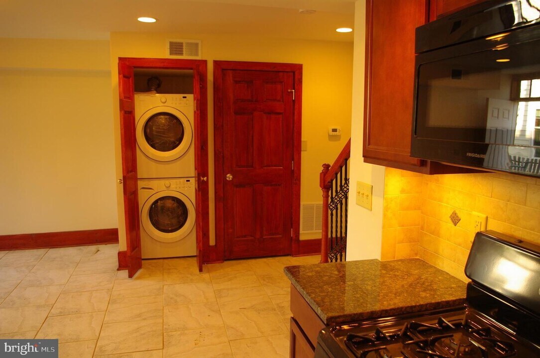 308 S Church St-Unit -13 in West Chester, PA - Building Photo