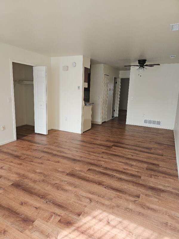 property at 333 N Rochester Rd
