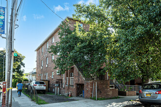 901 E 106th St in Brooklyn, NY - Building Photo - Building Photo