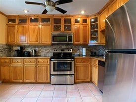 3453 Carambola Cir S in Coconut Creek, FL - Building Photo