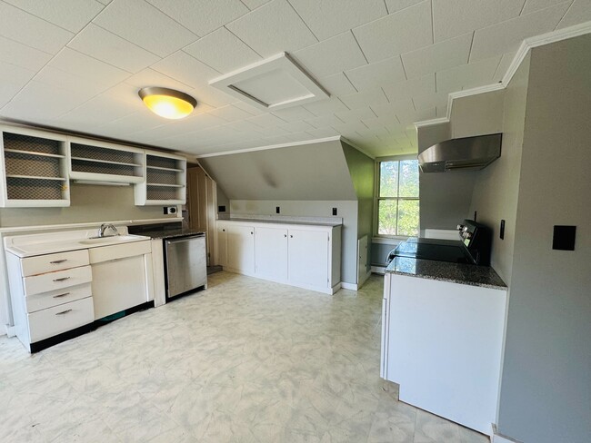 51 Pleasant St