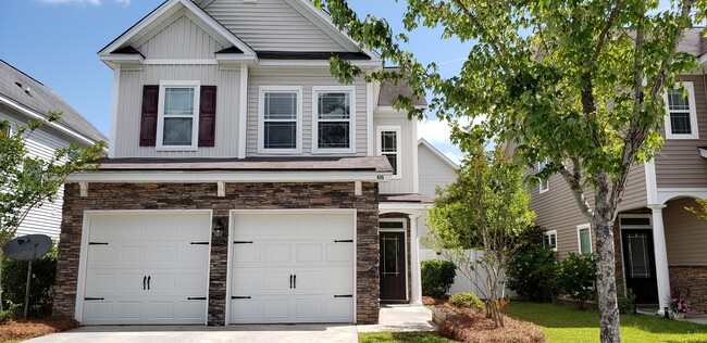 property at 635 Summer Hill Way