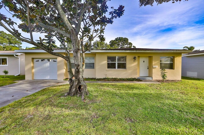 property at 619 40th Ave N