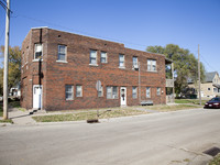 1361 12th Ave in East Moline, IL - Foto de edificio - Building Photo