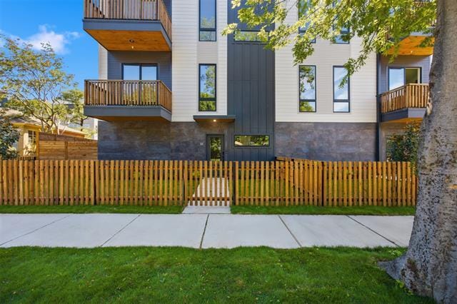 property at 4605 Belmont Ave