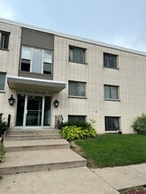 Phalen View Apartments in St. Paul, MN - Foto de edificio - Building Photo