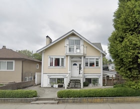 3955 Pandora St in Burnaby, BC - Building Photo - Building Photo