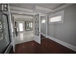 7505 Kingsway in Burnaby, BC - Building Photo - Building Photo