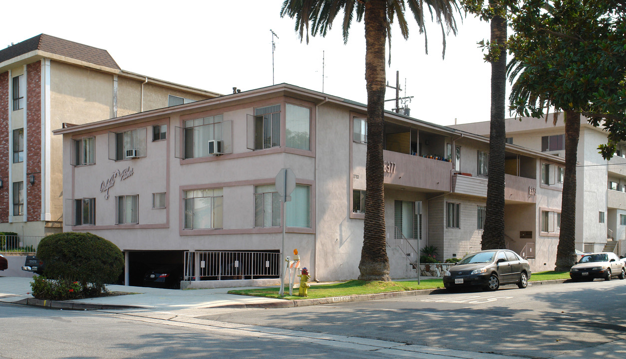 8373-8377 Clinton St in Los Angeles, CA - Building Photo