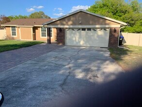 341 Minneola Dr in Orlando, FL - Building Photo - Building Photo