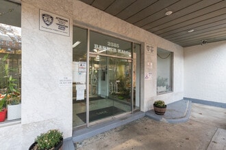 2385 Barker Ave in Bronx, NY - Foto de edificio - Building Photo