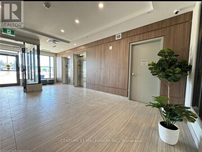 1000-1000 Lackner Blvd in Kitchener, ON - Building Photo - Building Photo