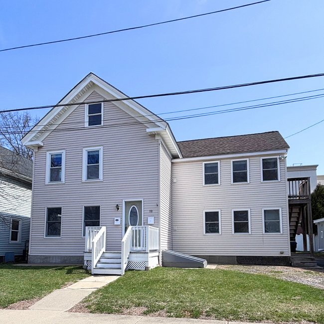 property at 10 Neil St