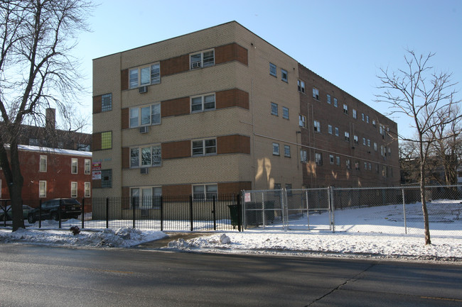 7424 S South Shore Dr in Chicago, IL - Foto de edificio - Building Photo