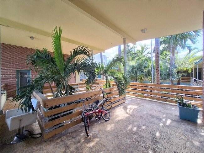 1770 Meridian Ave in Miami Beach, FL - Building Photo - Building Photo