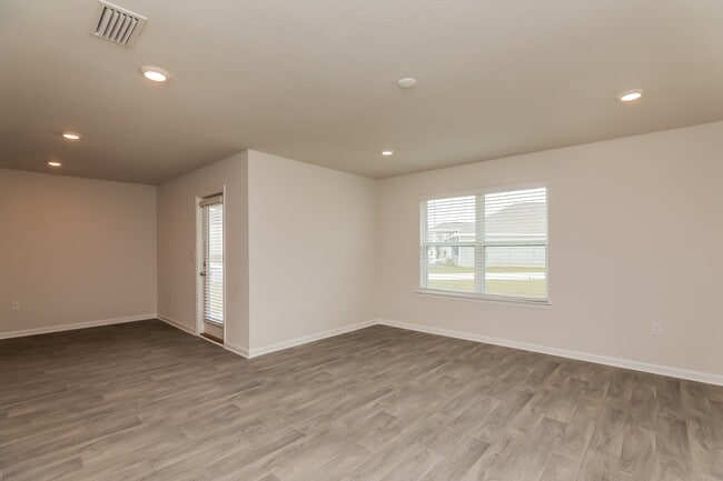 5816 Tiagra Dr in Panama City, FL - Building Photo - Building Photo