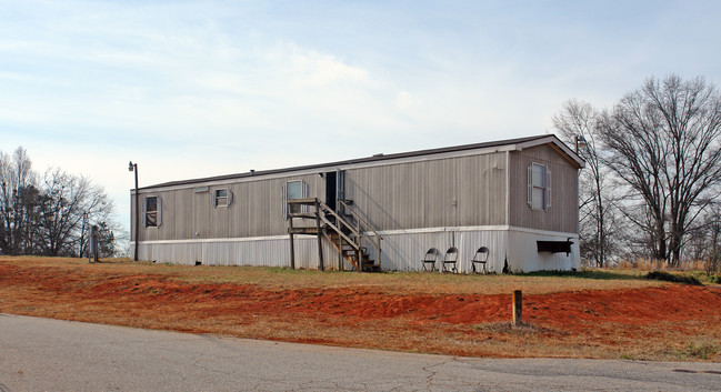 100 Evelyn Ln in Piedmont, SC - Building Photo - Building Photo