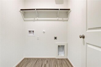 5808 San Savino Dr in Round Rock, TX - Building Photo - Building Photo