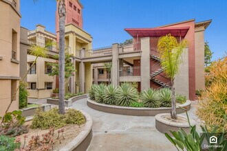 1270 Cleveland Ave, Unit B238 in San Diego, CA - Building Photo - Building Photo