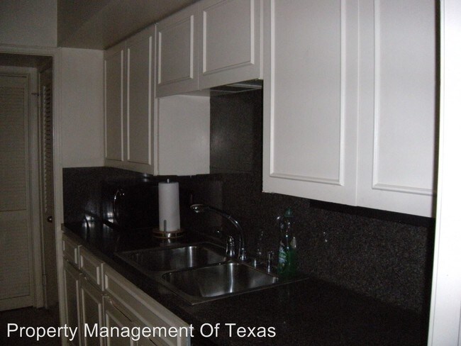 2704 San Pedro St-Unit -Unit 2 in Austin, TX - Building Photo - Building Photo