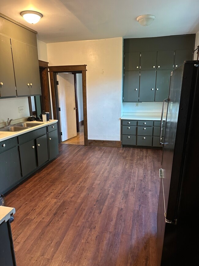 433 Jefferson St, Unit Both