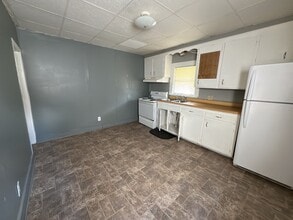 418 E Division St in New Castle, PA - Building Photo - Building Photo
