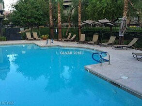 45 Maleena Mesa St in Henderson, NV - Building Photo - Building Photo