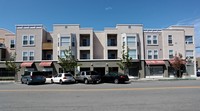 Laurel Theater Apartments in San Carlos, CA - Foto de edificio - Building Photo