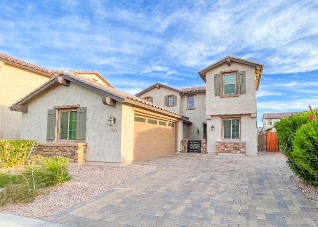 property at 118 E Canyon Way