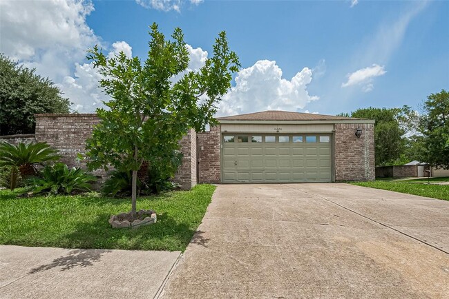 16006 Glen Mar Dr in Houston, TX - Foto de edificio - Building Photo