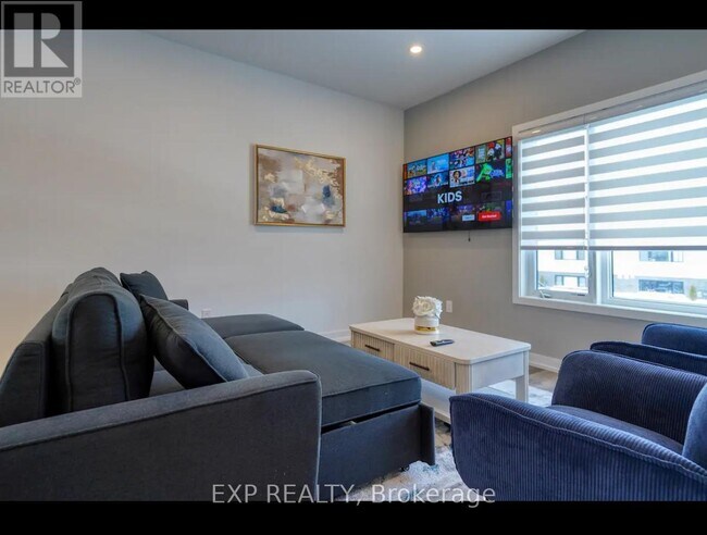 4263 Fourth Ave in Niagara Falls, ON - Building Photo - Building Photo