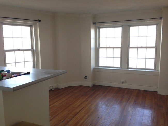 534 Beacon St, Unit 905 in Boston, MA - Building Photo - Building Photo