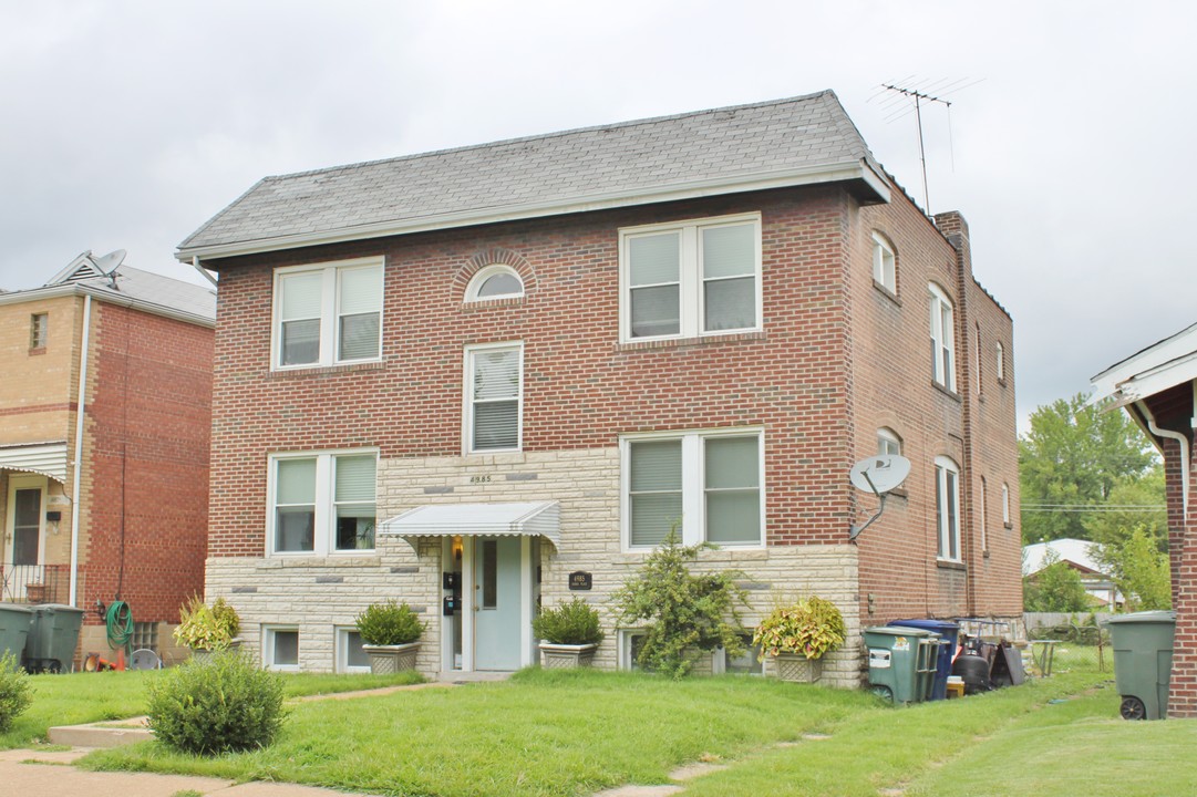 4985 Reber Pl in St. Louis, MO - Building Photo