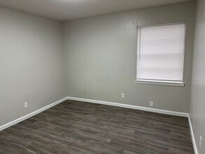 237 Greenfield Dr in Jackson, TN - Building Photo - Building Photo