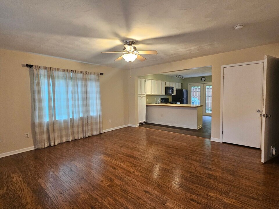 535 Marjorie Mae St in State College, PA - Building Photo