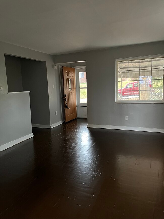 1615 Parkline Dr in Pittsburgh, PA - Building Photo - Building Photo