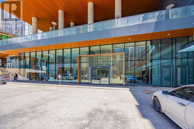 17-1517 Bathurst St in Toronto, ON - Building Photo - Building Photo