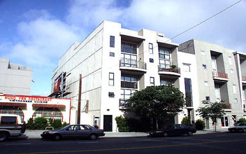 2170 Harrison St in San Francisco, CA - Building Photo - Building Photo