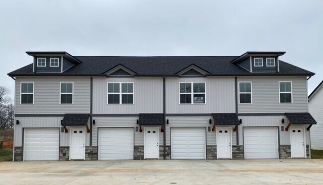 1035 Glenkirk Dr