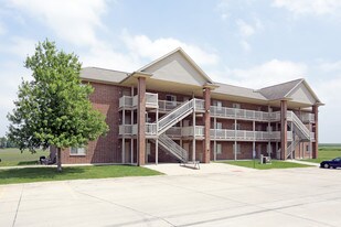 Elevate Apartments in Waterloo, IA - Building Photo