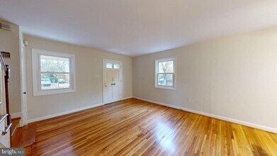 2211 Arlington Terrace in Alexandria, VA - Building Photo - Building Photo