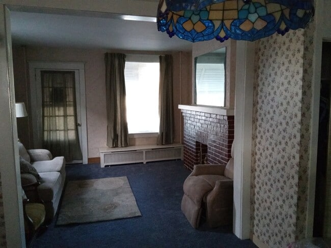 1134 W Wyoming St in Allentown, PA - Building Photo - Building Photo