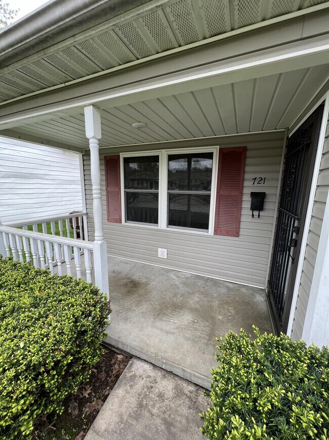 721 E Coal St in Brazil, IN - Building Photo - Building Photo