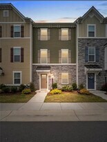 905 Hornswaggle Way in Chesapeake, VA - Building Photo