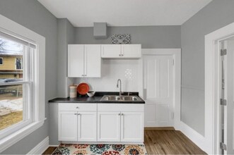 1055 7th St W in St. Paul, MN - Building Photo - Building Photo