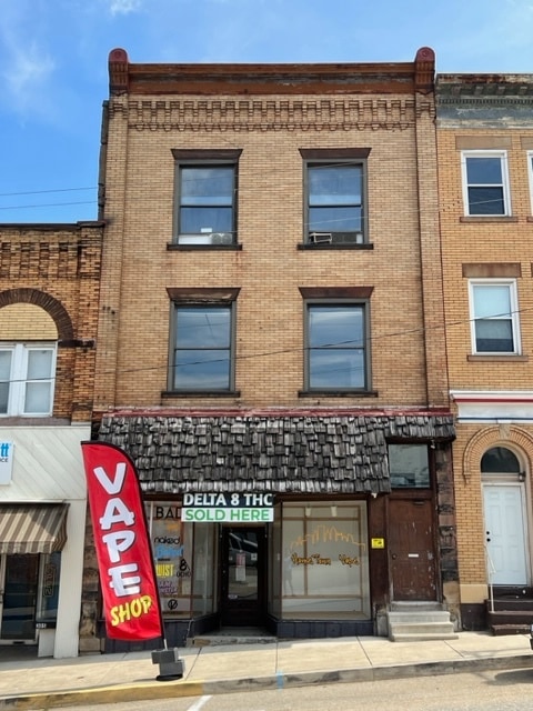 303 Clay Ave, Unit 303 Clay Ave. in Jeannette, PA - Building Photo - Building Photo
