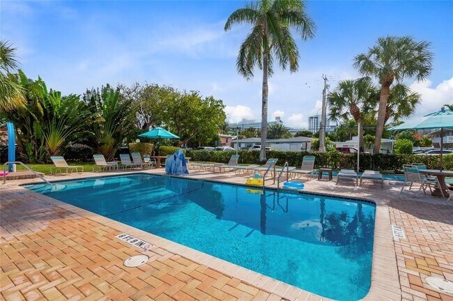 3225 NE 16th St, Unit 20A in Pompano Beach, FL - Building Photo - Building Photo