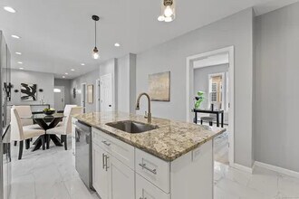 37-39-39 Mahl Ave in Hartford, CT - Building Photo - Building Photo