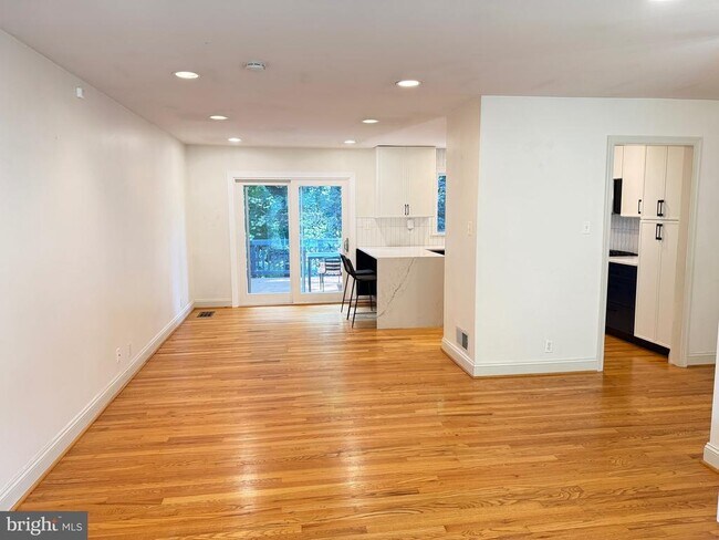 property at 5628 Alta Vista Rd
