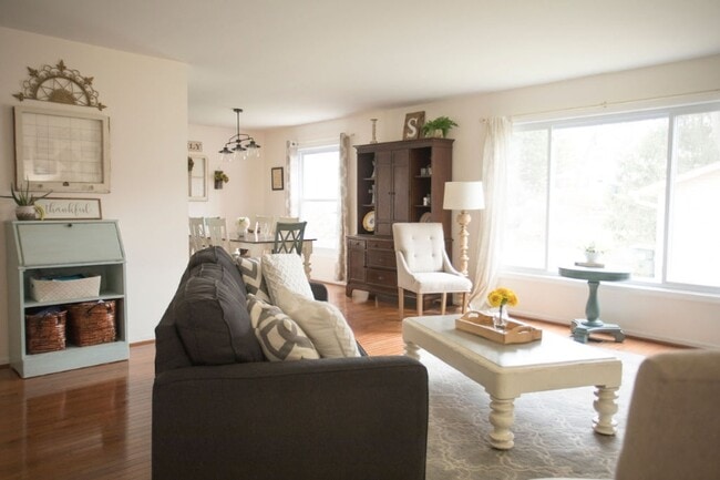 7125 Hanks Pl in Springfield, VA - Building Photo - Building Photo